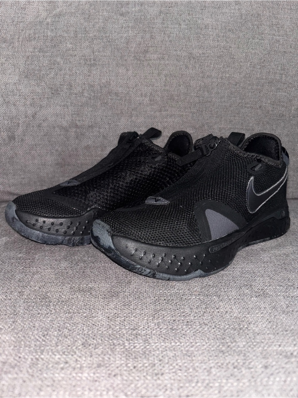 ✔️Nike PG 4 basketball shoes in a black and metallic dark grey colorway